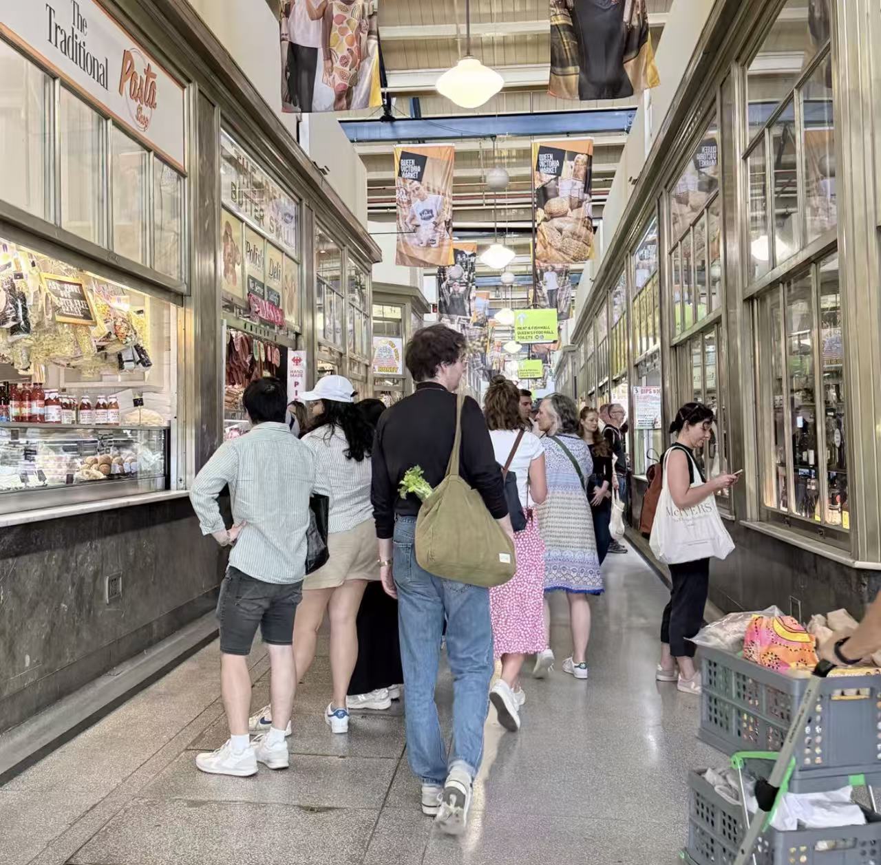 Local fresh food market